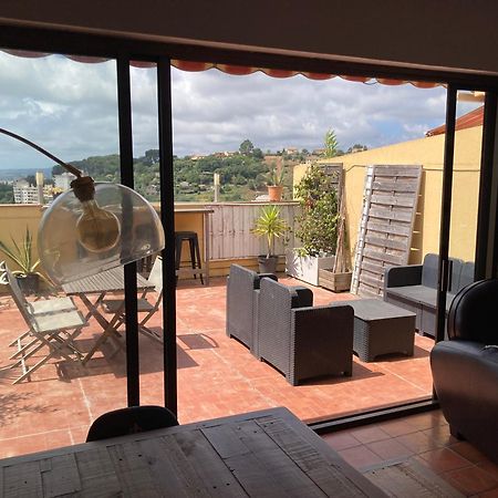 T2 Traversant Avec Une Grande Terrasse Et Piscine Cagnes-sur-Mer Zewnętrze zdjęcie